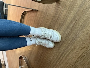 Sexy Fußerotik inklusive Footjob Bild 8