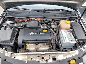 opel.astra h gtc  1,6 Bild 3
