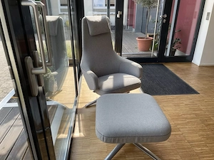 Vitra Sessel Repos Drehsessel mit Ottomane