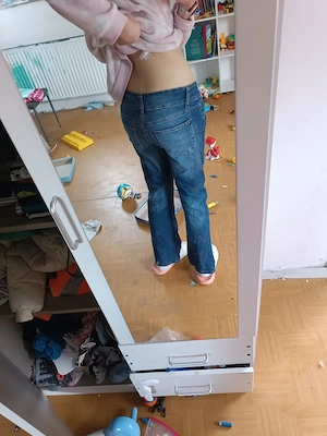 Blaue Damenjeans in gutem Zustand