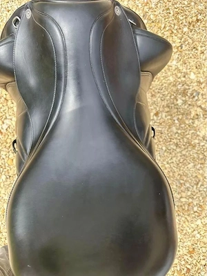 Dressursattel schwarz, Größe 17,5 Zoll, gebraucht