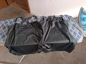 2 dunkle Damen Tops Shirts