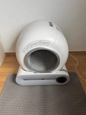 Selbstreinigende Katzentoilette 