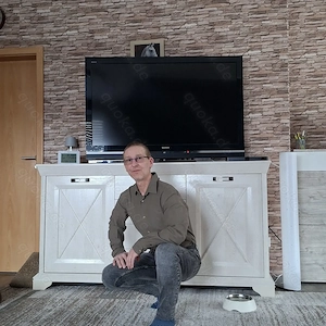 Ich suche PAAR oder FRAU .. Realität ist hier wohl selten ?