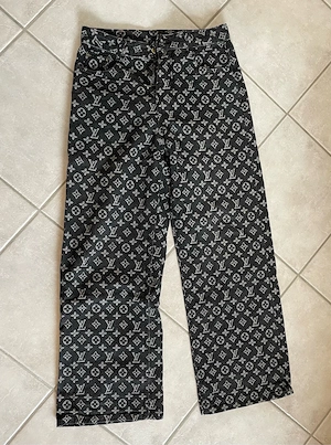 Marken Hose Größe M Neu!!!