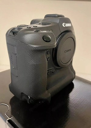 Canon EOS R3 Camera