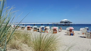 Reifer Mann (59) sucht schlanke junge Sie TG