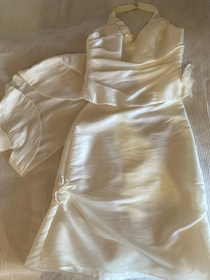 dreiteiliges Brautkleid cremefarben Größe 36