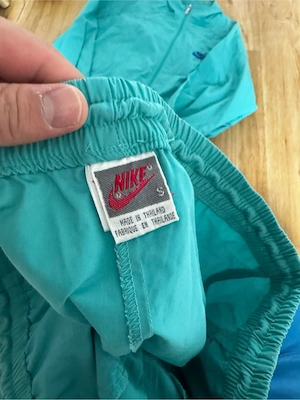 Sportanzug Nike Bild 5