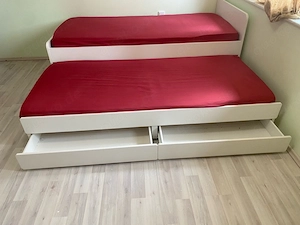 Kinderbett mit Ausziehbett und Schubladen