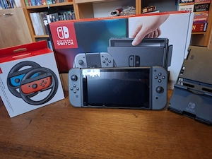 Nintendo switch v2 mit Verpakung und controller
