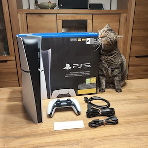 sony Playstation 5 slim digital konsole mit Verpakung und controllern