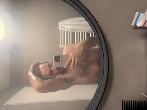 Er sucht Sie für gemeinsame Stunden und mehr Bild 2