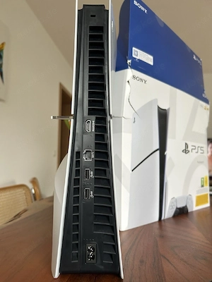 Sony PlayStation 5 Slim 1TB Konsole, Disc-Version, Inkl. PS5 Controller Bild 3