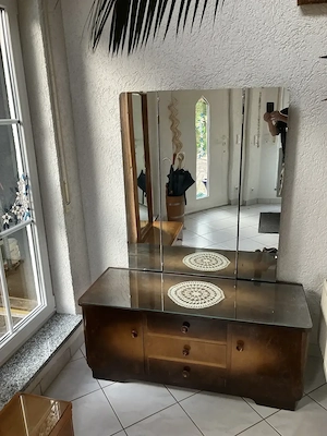 Schöne Frisierkommode Massivholz  in gepflegtem Vintage-Look