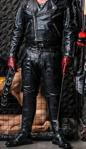 Ich suche einen dominanten Freund 