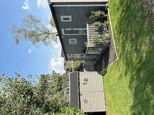 Chalet mit Veranda und Gartenhaus zu verkaufen!