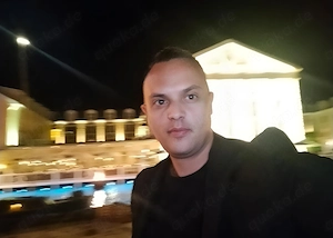 Niveauvoller Mann sucht diskrete Freundschaft Plus.