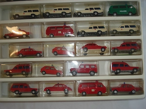 50 Einsatzfahrzeuge Wiking Modelle 1:87 H0 neuwertig OVP