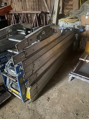 17m Geda Schrägaufzug als Dachdecker oder PV lift