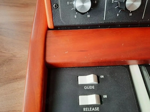 Minimoog Voyager Lunar Cherry,gebraucht,guter Zustand