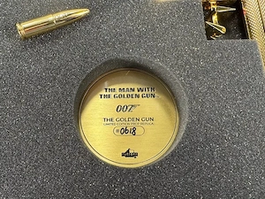 Rare 007 Golden Gun Prop Replica 11 Scale (Factory Entertainment, 24kt Gold)
