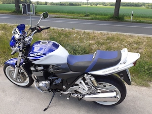 Suche aktive Kerle + Biker die bei mir ran und rein wollen bis ca. 50zig gerne an Wochenenden, besuc