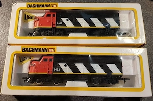 2x Bachmann H0 400508 US Diesellok EMD F9 rot-schwarz Canadian National NEU+OVP