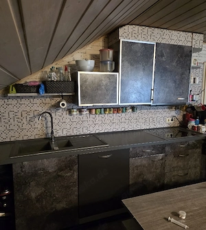 Küche mit Backofen,Kühlschrank,Gefriere,Ceranfeld zu verkaufen 