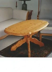 Kreuzzarge-Couchtisch