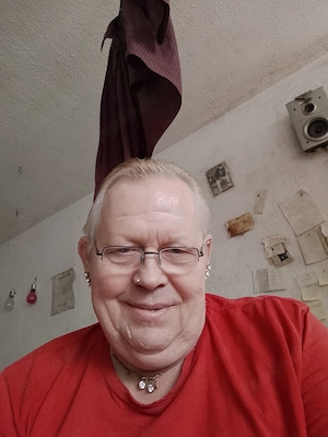 Suche schöne Hausfreunde in Köln 