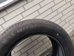 Sommerferien Michelin Primacy 215 55 R17 ca 4mm