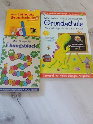 Bücher Grundschule und Wir lernen die Uhr und Mini LÜK erstes Lesen