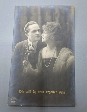 Alte Postkarte Liebespaar Kunstkarte 14cm lang 8,5cm breit von 19