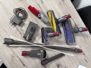 Großes Dyson V12 Detect Slim Zubehör-Paket