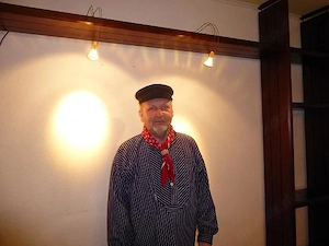 Kultivierter Rentner, suche gesprächige Frau aus Nordberlin.