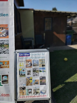 2 gebrauchte Werbeaufsteller für Plakate