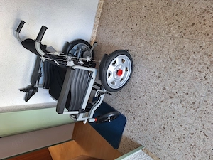 Rollstuhl elektrisch 