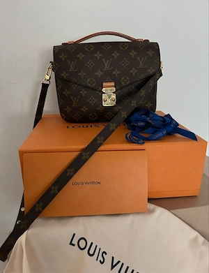 Louis Vuitton Pochette Métis   Monogram