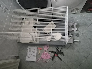 Kleintierkäfig und Zubehör 