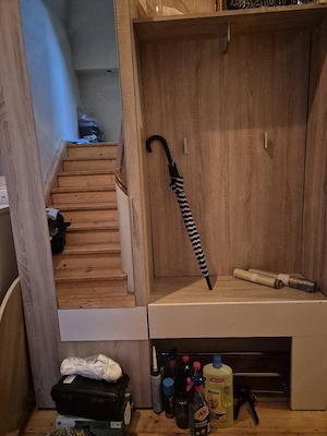 Garderobe zu verschenken 
