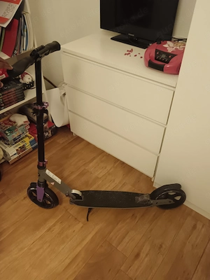 Kinderroller alles top, nur eine schraube bei Ständer ist abgefallen