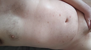 Chubby bottom sucht ausdernde Gentlemen für alles was Spaß macht 