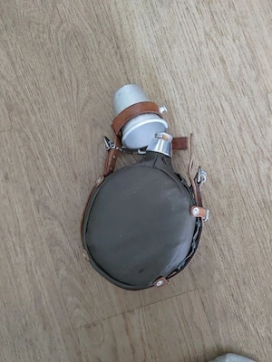   Schweizer Armee Trinkflasche Original 1972 mit Lederriemen  