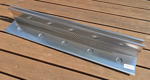 Kiesleisten von Optigrün, Restbestände von Dachbegrünung