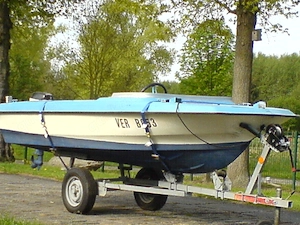 Motor Boot, Angel Boot, Freizeit Boot, 5 PS 4 Tackt, Trailer, kein Ruder Boot