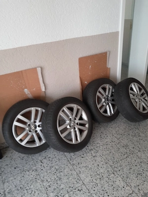 Zuverkaufen 4x WV Reifen 