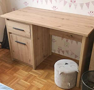 Toller Screibtisch in Sonoma-Eiche Optik Top erhalten