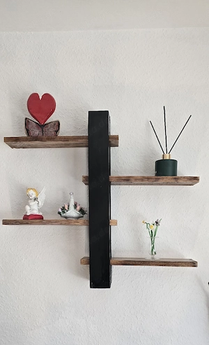 Handgemachtes Wandregal aus Palettenholz   rustikal modern  UNIKAT