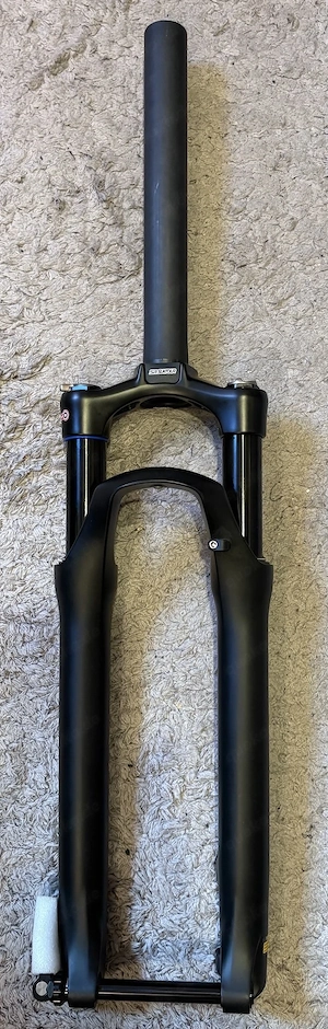 Suntour Mobie 45 DS-Air-LOR Federgabel Air 28 29" 100mm 15x100 NEU